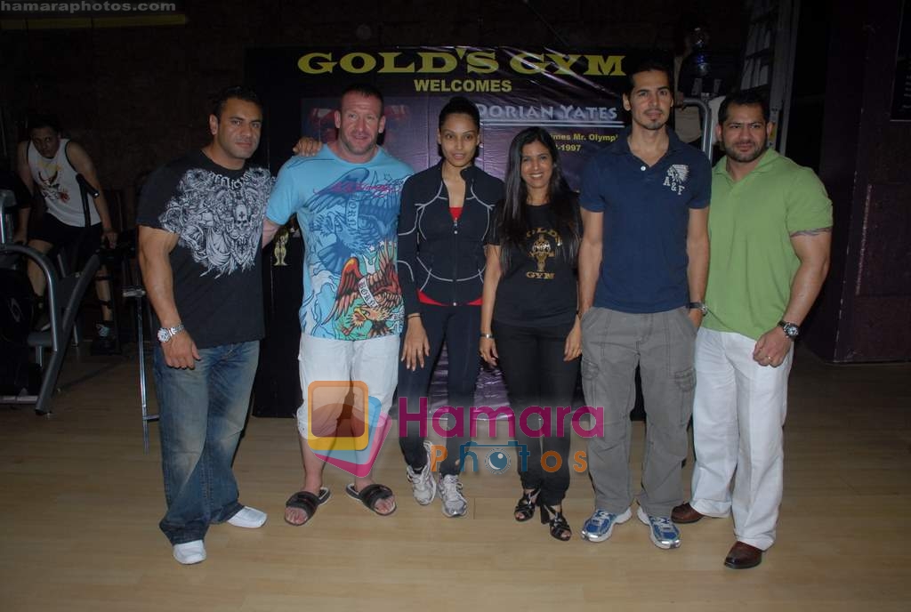 Dino Morea, Bipasha Basu, Dorian Yates at Gold Gym event in Bandra on 23rd March 2009 