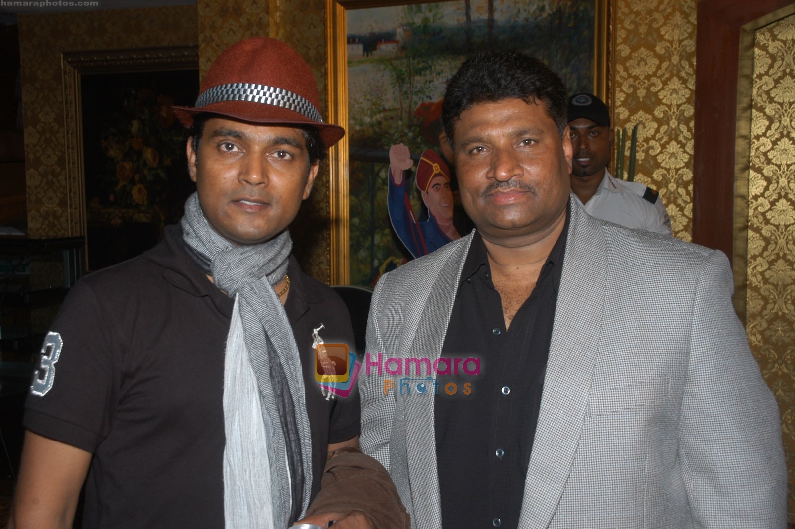 navin prabhakar & satish shetty at Annual Party by Yogesh Lakhani in Royal Palms, Goregaon east on 21st March 2009
