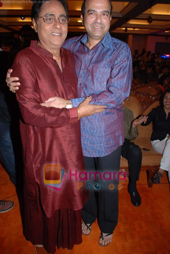Jagjit Singh, Suresh Wadkar at Ravi Tripathi's album launch on 24th March 2009 