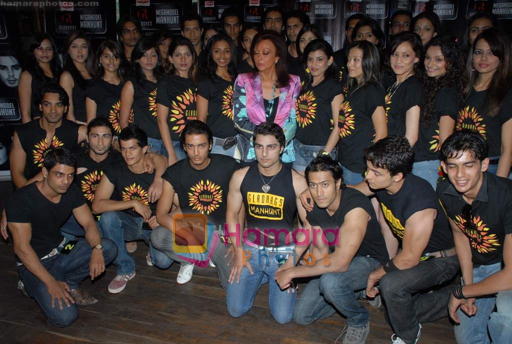 Contestants at Gladrags press meet in Hard Rock Cafe on 24th March 2009 