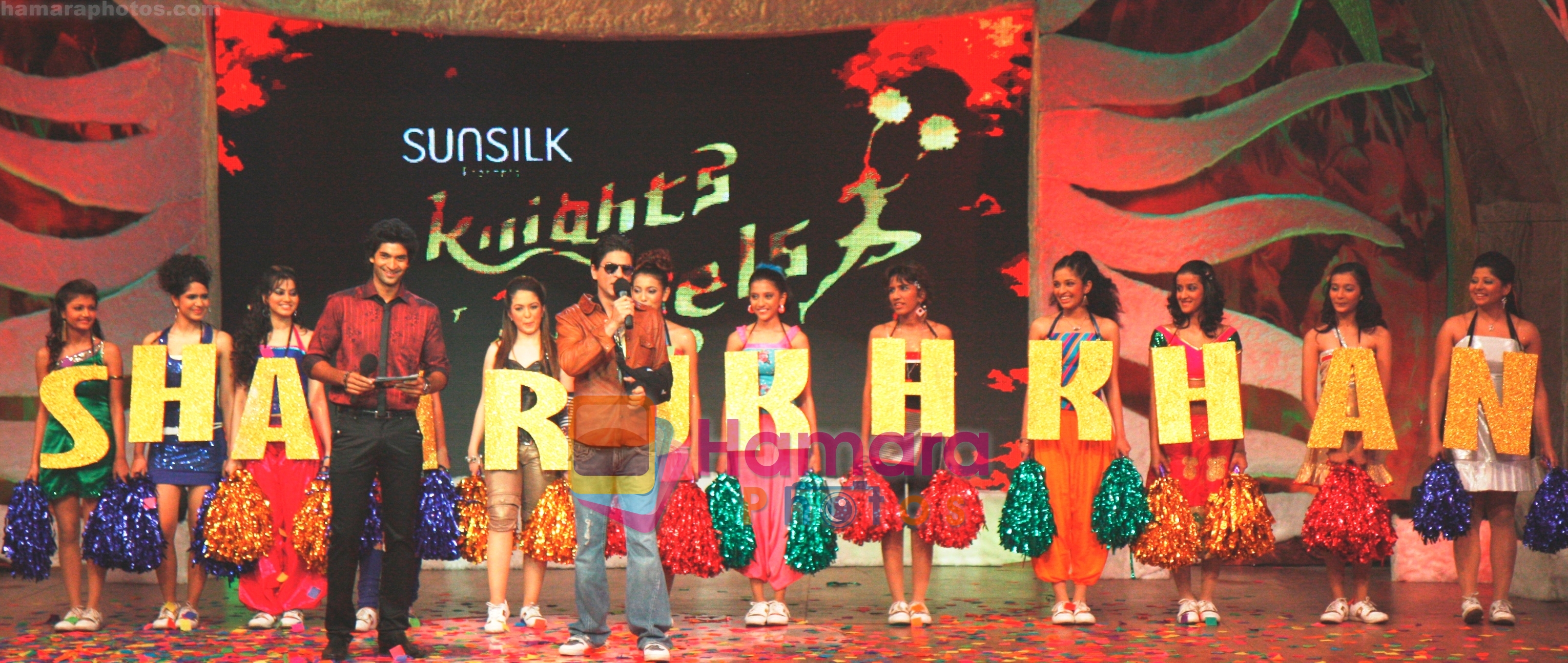 Shahrukh Khan at the grand finale of Knight and Angels on 31st March 2009 