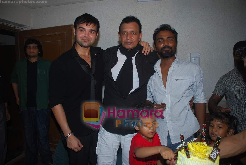Mithun and Mimoh Chakraborty, Remo at Dance India's bash on occasion of Remo's bday in Andheri on 2nd April 2009 
