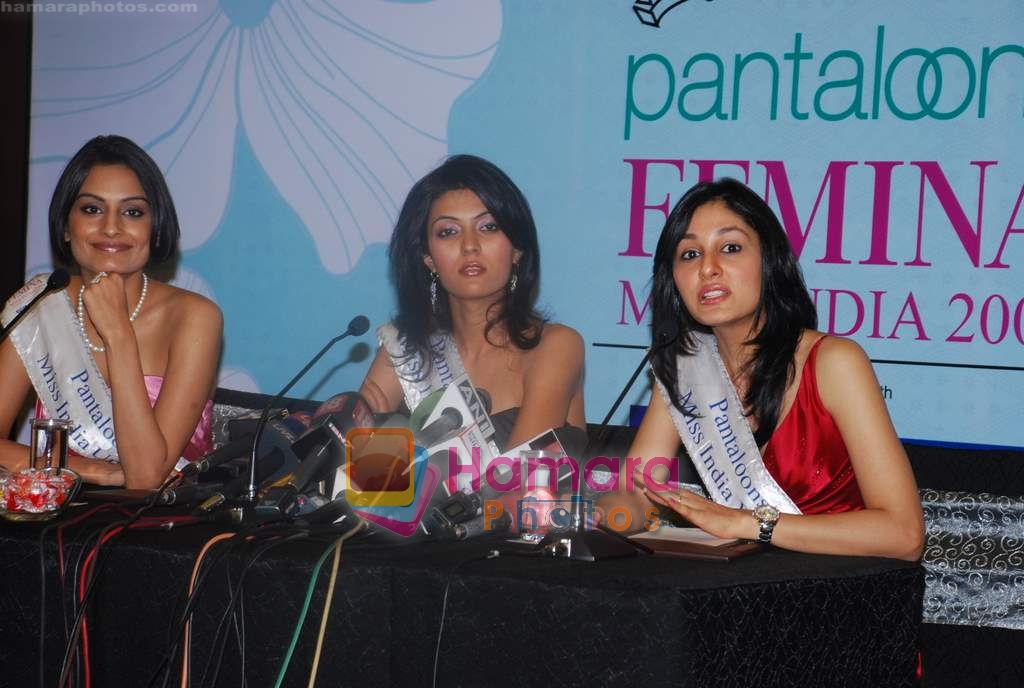 Ekta Chaudhury, Shriya Kishore, Pooja Chopra at Femina Miss India winners press meet in Sahara Star on 6th April 2009 