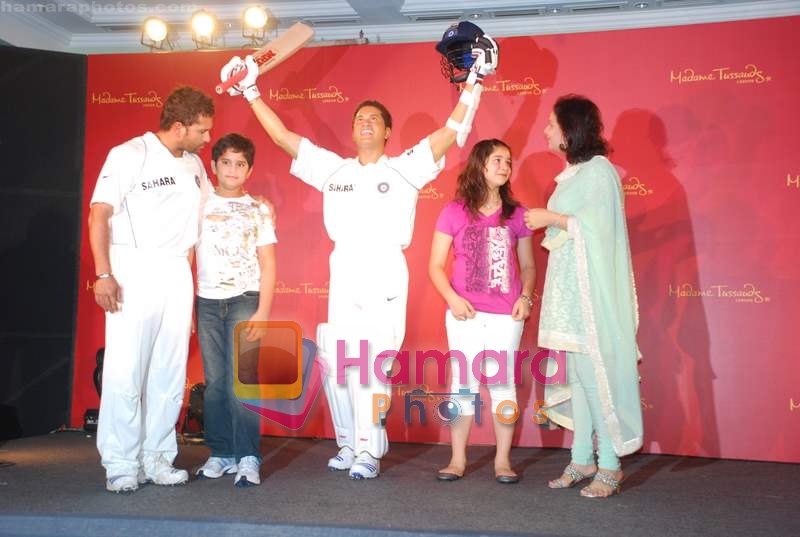 Sachin Tendulkar unveiled his Madame Tussauds wax statue in Taj Lands End on 13th April 2009 