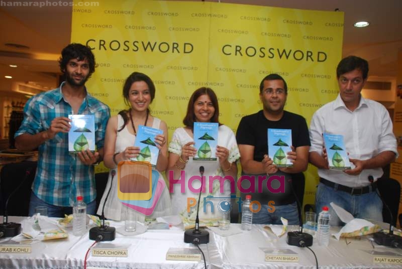 Purab Kohli, Tisca Chopra, Manjushree Abhinav, Chetan Bhagat, Rajat Kapoor at the Launch of Manjushree Abhinav's Book The Grasshopper's Pilgrimage on 15th April 2009 