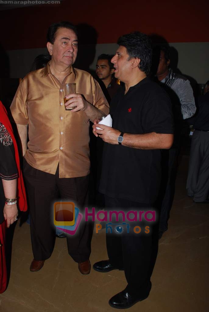 Randhir Kapoor at Poonam Dhillon's birthday bash in Andheri on 18th April 2009 