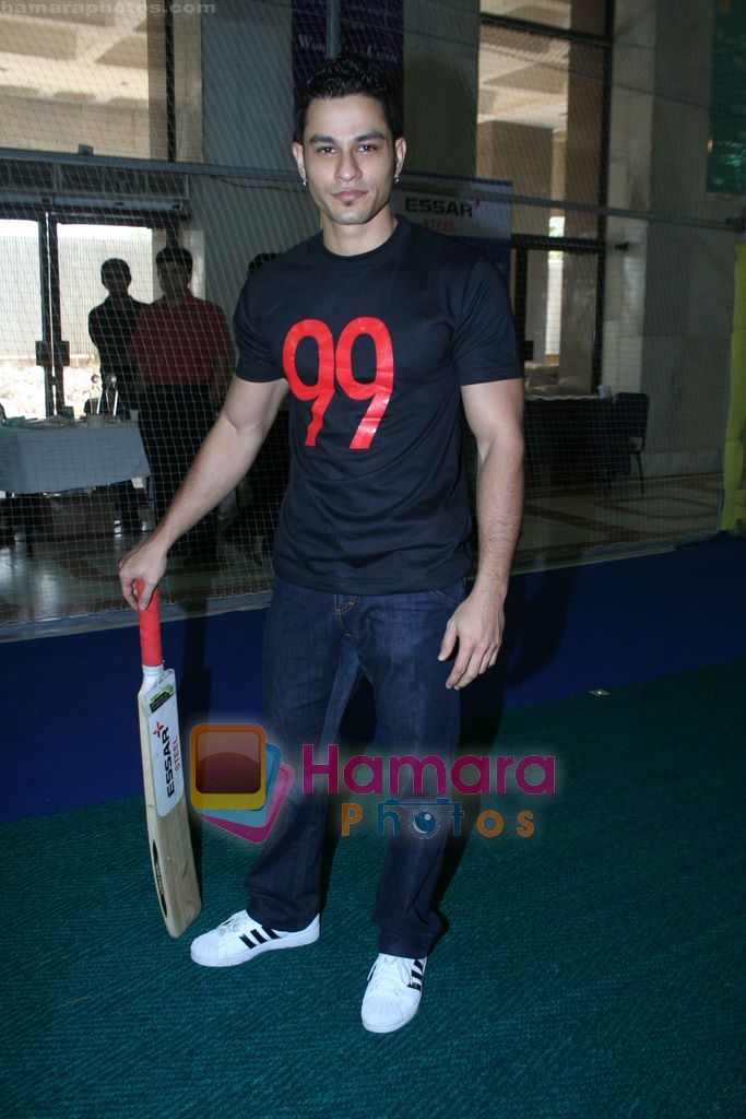 Kunal Khemu at film 99's cricket match in WTC, Mumbai on 19th April 2009