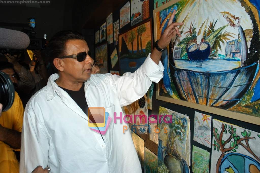 Mithun Chakraborty supports film Zor Lagaa Ke... Haiya! on World Earth Day in Cinemax on 22nd April 2009 