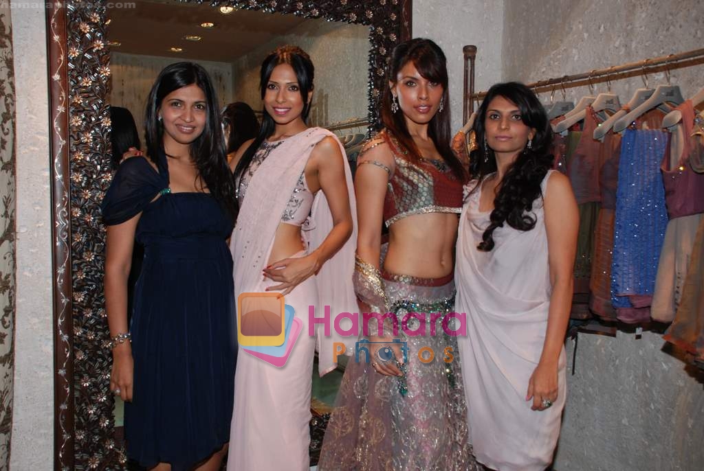 Candice Pinto, Deepti Gujral at Jade store launch on 24th April 2009 