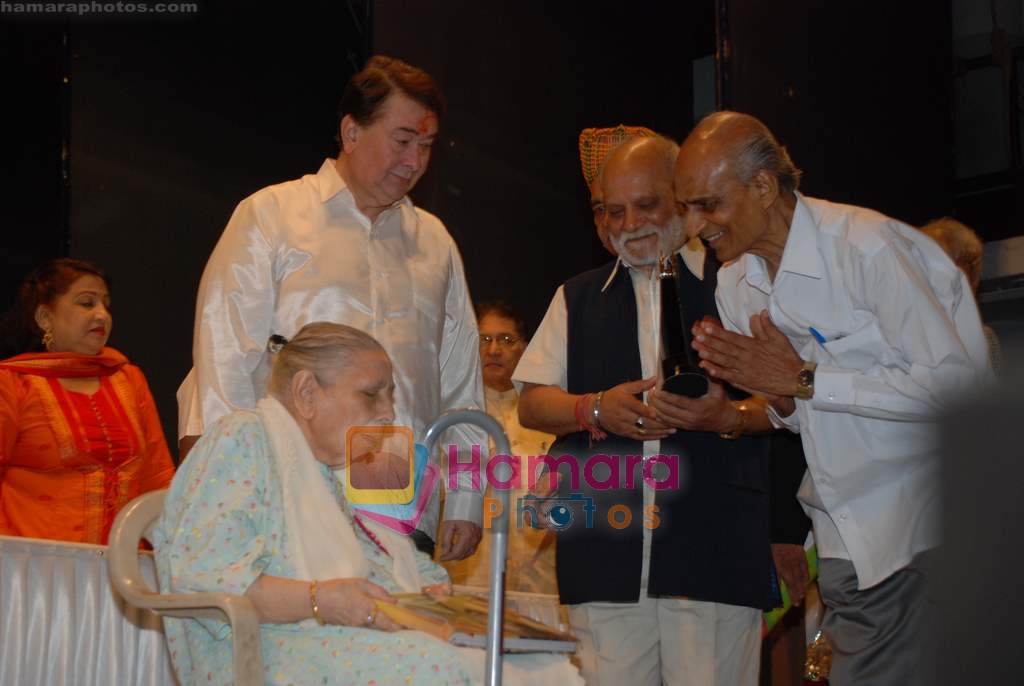Randhir Kapoor at Dadasaheb Phalke Award in Bhaidas Hall on 4th May 2009 