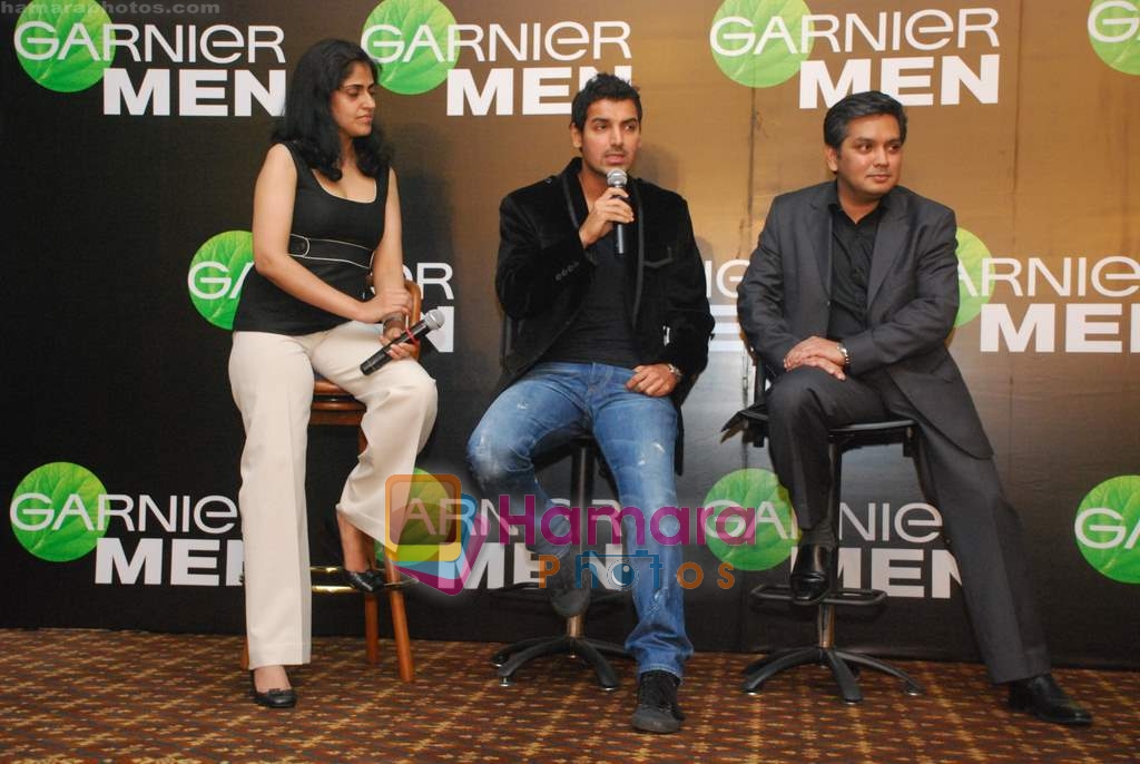 John Abraham endorses Garnier Men products in Trident on 7th May 2009