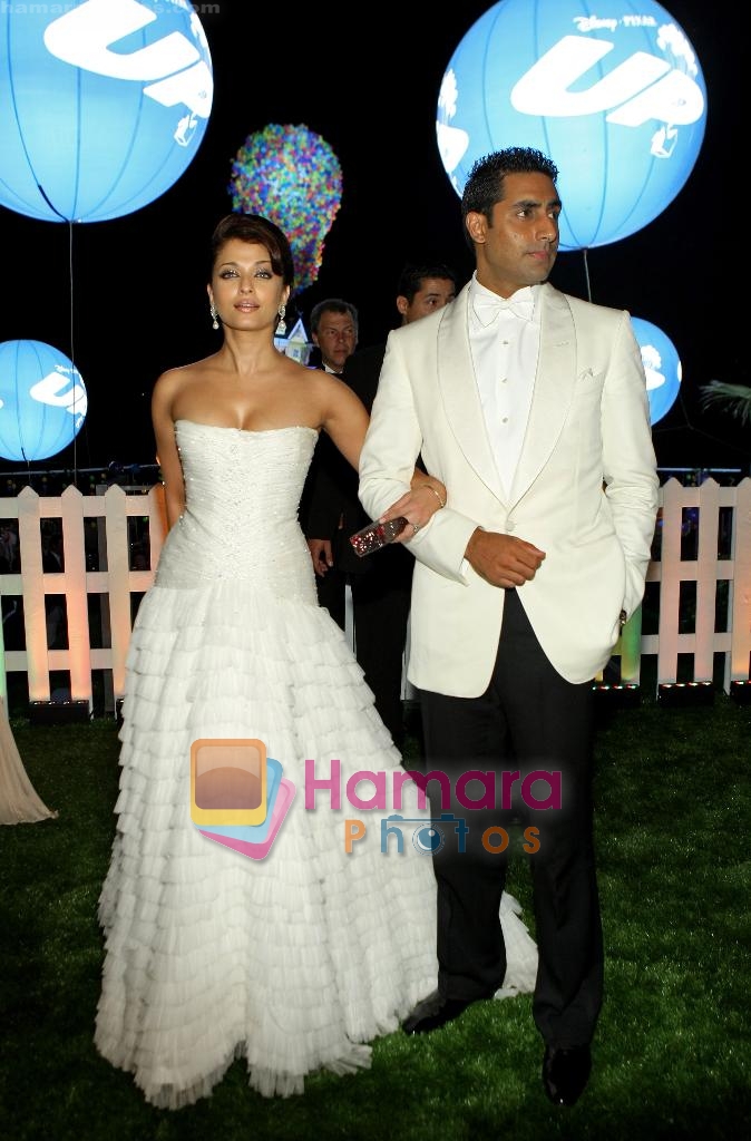 Aishwarya and Abhishek Bachchan at the premiere and party of film UP in Cannes on 14th May 2009 