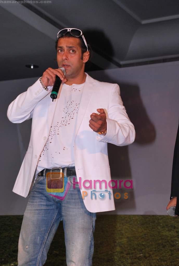 Salman Khan at the launch of the second season of Dus Ka Dum on 21st May 2009 