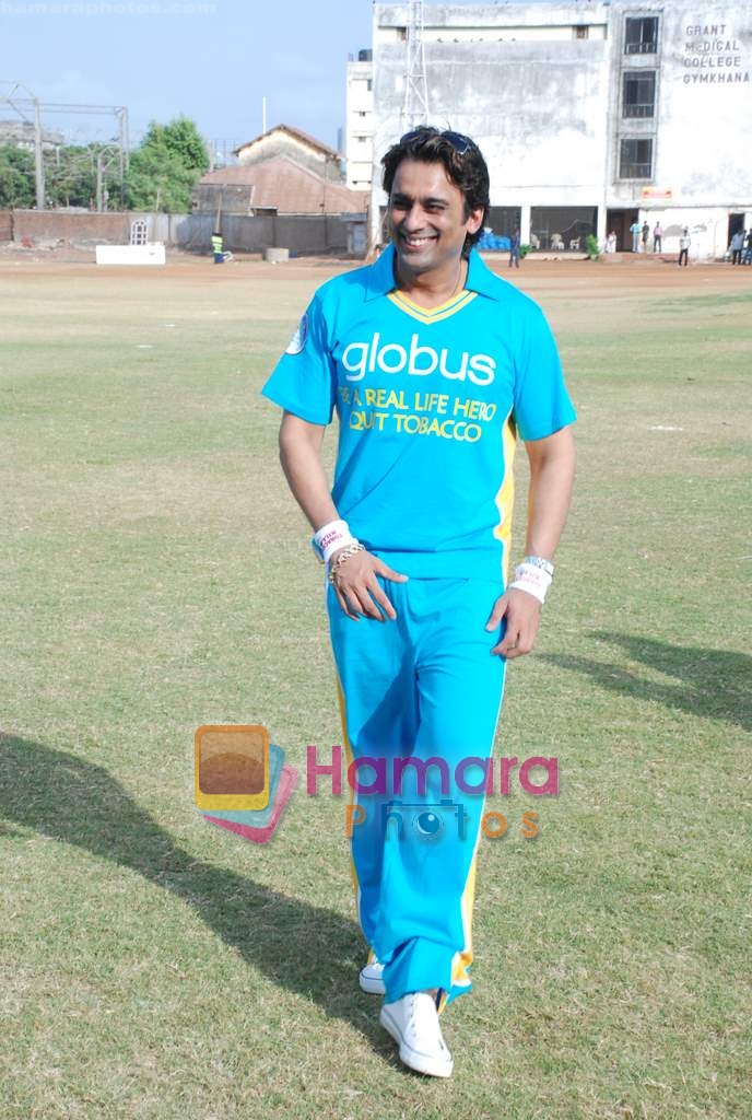 Anuj Saxena at the cricket match for CPAA and Percept celebrate World No Tobacco Day in Mumbai Police Gymkhana, Mumbai on Monday, 25 May 2009 ~0