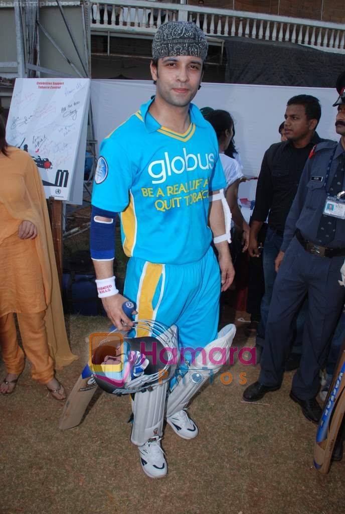 Aamir Ali at the cricket match for CPAA and Percept celebrate World No Tobacco Day in Mumbai Police Gymkhana, Mumbai on Monday, 25 May 2009 