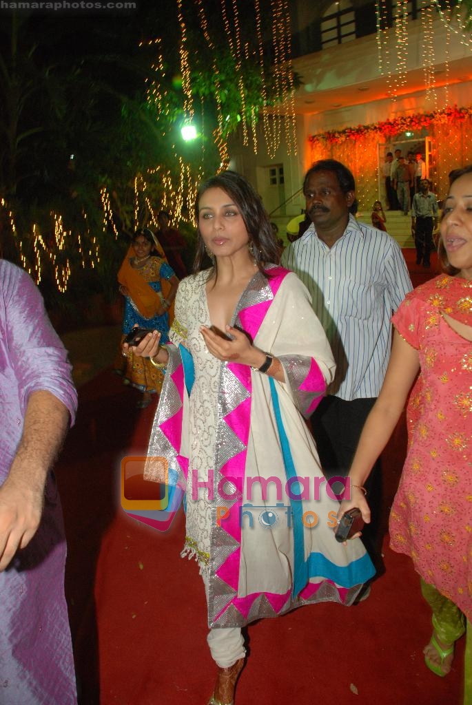 Rani Mukherjee at Payal Gidwani's wedding reception in Iskcon on 1st June 2009 
