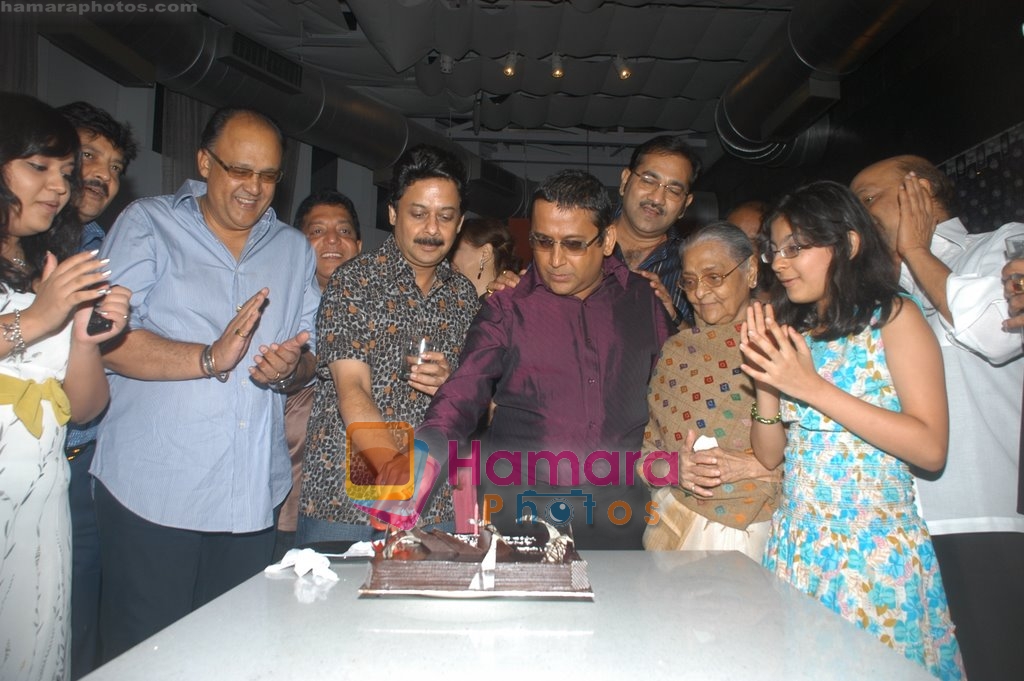 Alok Nath at musician milind's birthday bash in Tunga Regale, Mumbai on 31st May 2009 