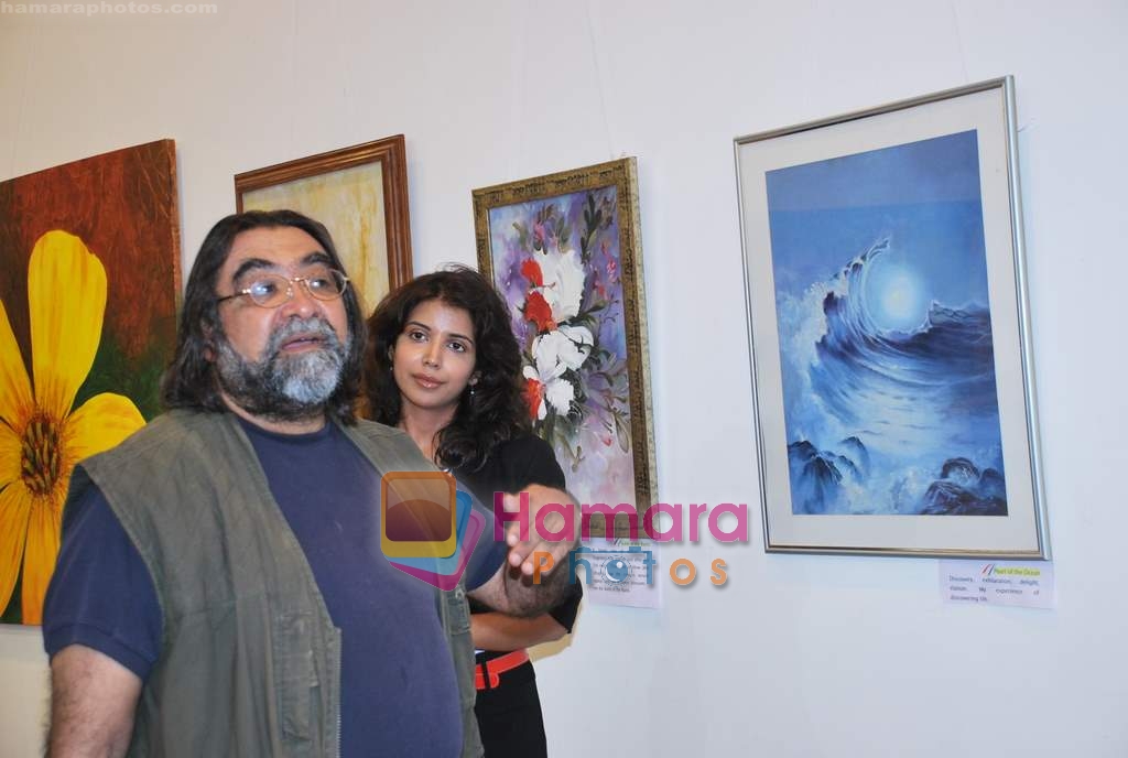 Prahlad Kakkar at Hina and Shital Shah's Different Strokes art event in Nehru Centre on 2nd June 2009 