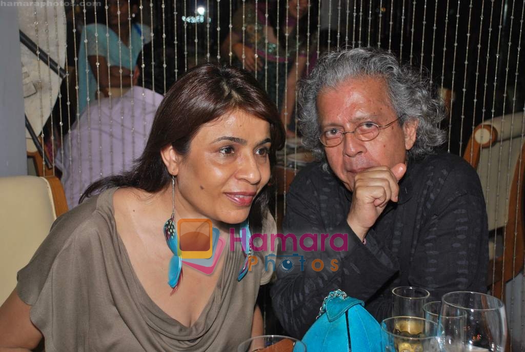 Anil Dharkar at Dream Square lounge launch by Busi Kuzwayo in Andheri on 12th June 2009 