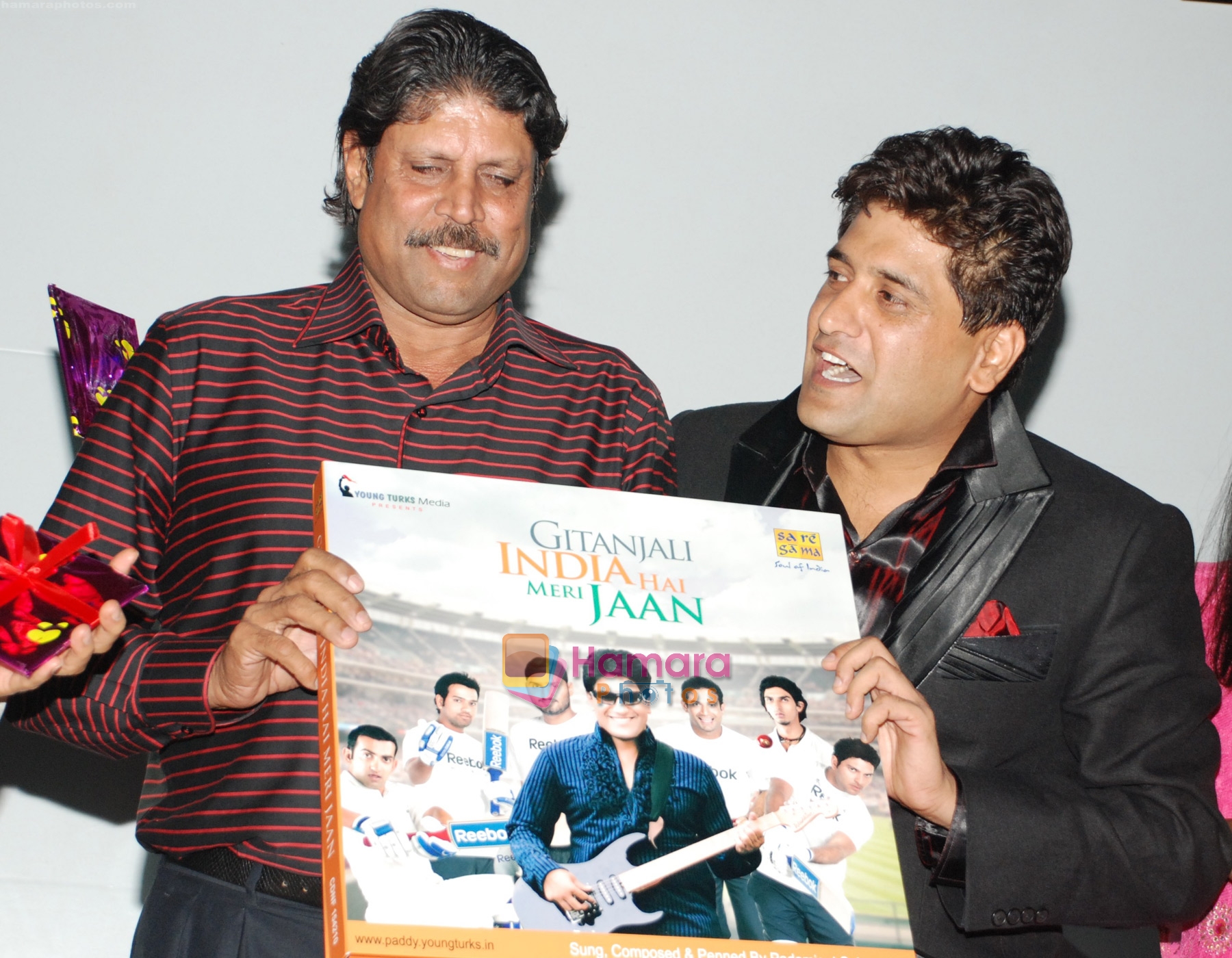 Kapil-&-Padam at the press release of India Hain Meri Jaan