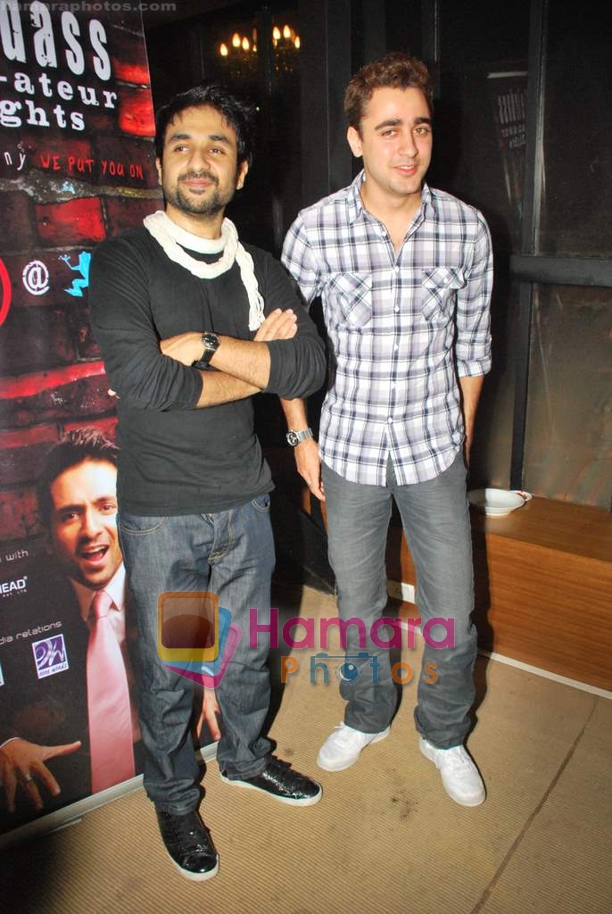 Imran Khan, Vir Das at Hamateur event by stand up comedian Vir Das in Blue Frof on 21st June 2009 