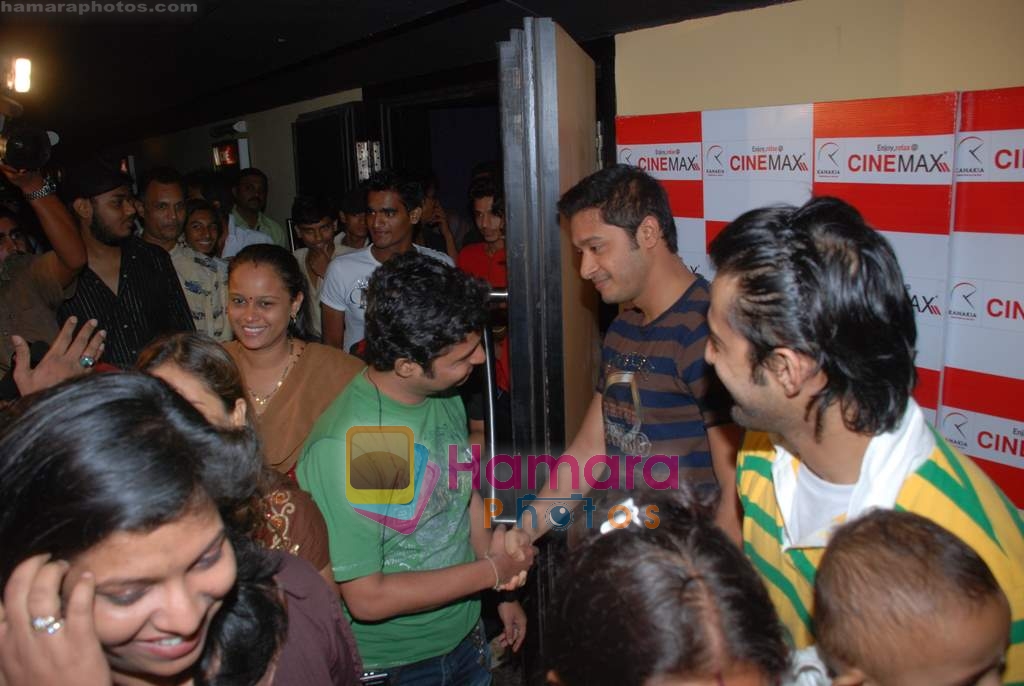 Shreyas Talpade, Vatsal Sheth at Paying guests promotions in Cinemax on 23rd June 2009 