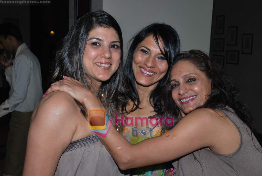 at Kambakkht Ishq success bash in Enigma on 6th July 2009 