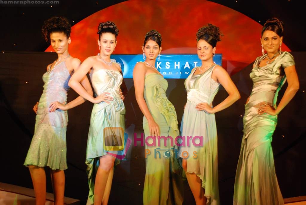 Model promotes Nakshatra in Taj Land's End on 11th July 2009 