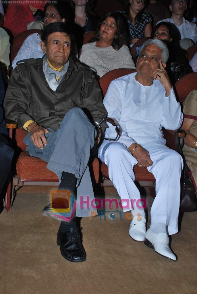 Dev Anand, Pyarelal honoured by Whistling Woods in Indira Gandhi Institute on 18th July 2009  
