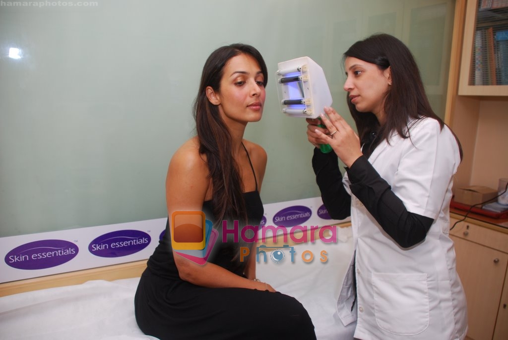 Malaika Arora Khan at Skin Essentials clinic in Bandra, Mumbai on 21st July 2009 