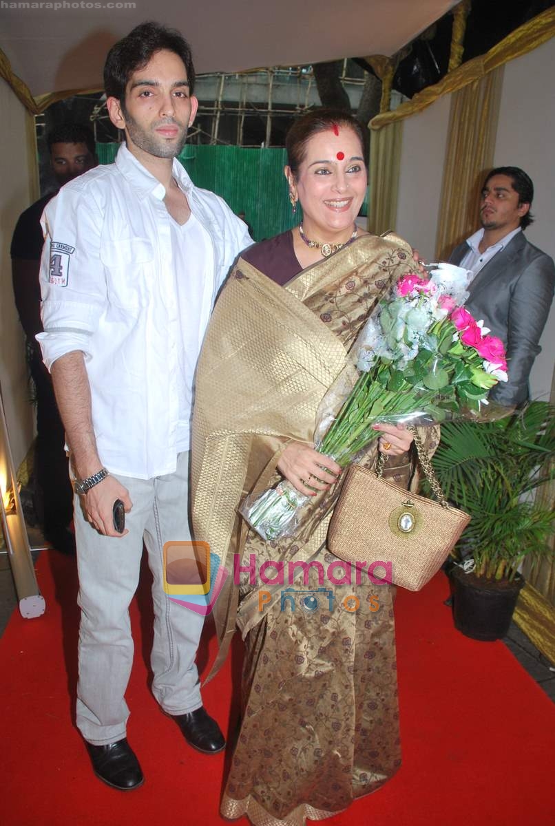 Poonam Sinha at the launch of Shilpa Shetty's spa Iosis with Kiran Bawa on 26th July 2009 