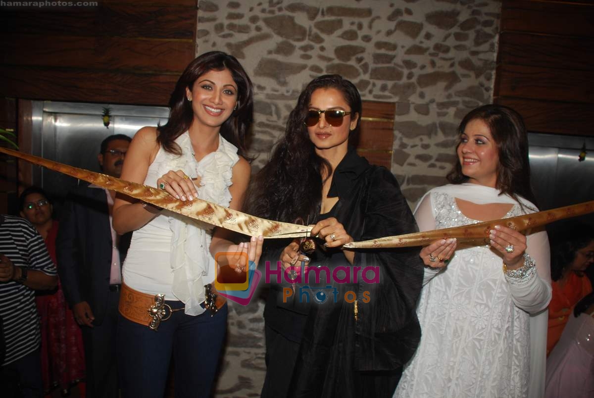 Rekha, Shilpa Shetty, Kiran Bawa at the launch of Shilpa Shetty's spa Iosis with Kiran Bawa on 26th July 2009 