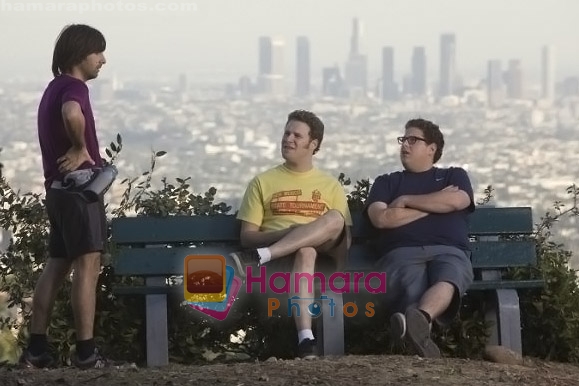 Jason Schwartzman, Seth Rogen, Jonah Hill in still from the movie Funny People 