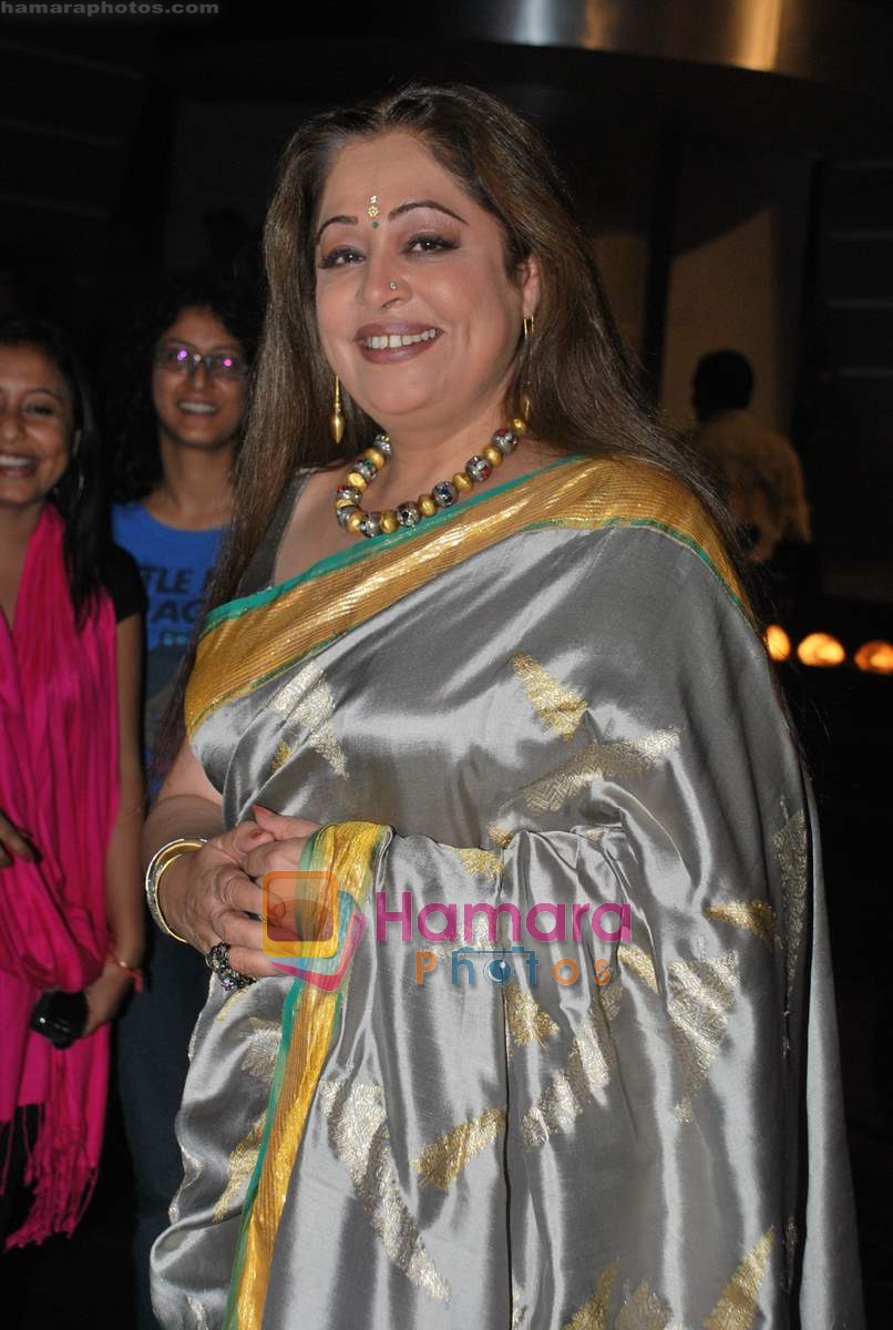 Kiron Kher on location of India's Got Talent show in FilmCity, Mumbai on 28th July 2009 