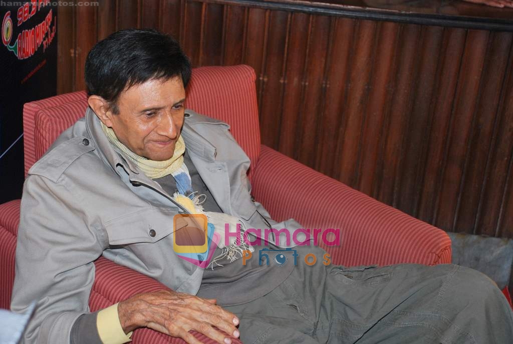 Dev Anand at Dev Anand's Jewel Thief screening in Regal on 30th July 2009 