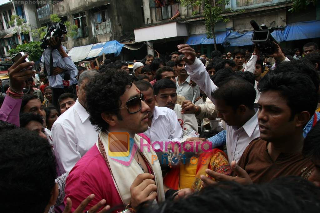 Adhyayan Suman celebrates rakshabandhan at Mumbai red light area on 4th Aug 2009 