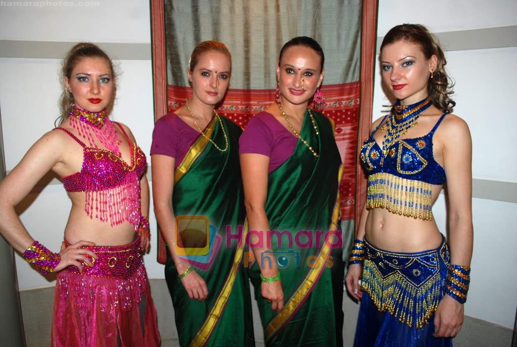 Belly dancers at Masala launch in ITC Grand Maratha on 31st July 2009 