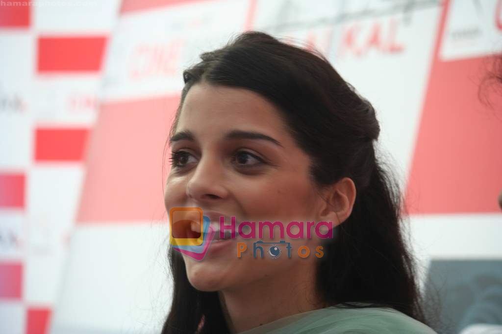 Giselle Monteiro at the press meet of Love Aaj Kal in Cinemax on 5th Aug 2009 