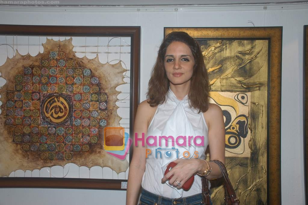 Suzanne Roshan at Ohm art exhibition in Juhu on 6th Aug 2009 
