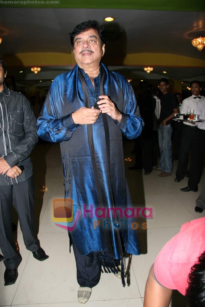 Shatrughan Sinha at the success bash of Chanakya in Rennaisance Club on 12th Aug 2009 