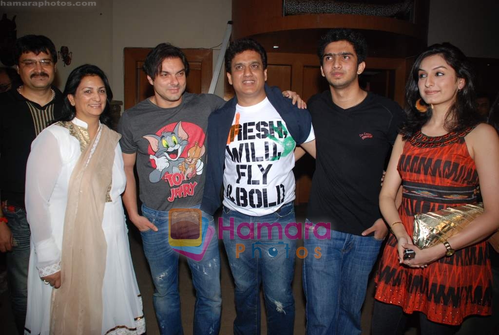 Sohail Khan, Akriti Kakkar at Daboo Mallik's bash in Marimba Lounge on 14th Aug 2009 