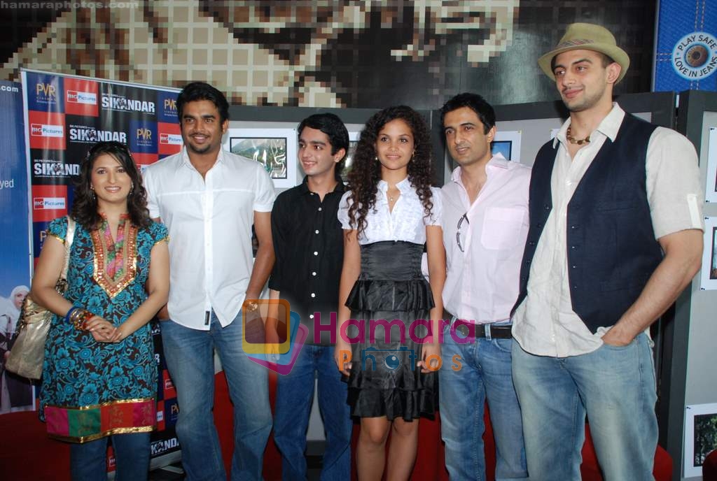 Madhavan, Ayesha Kapur, Parzun Dastur, Arunoday Singh, Sanjay Suri at Sikandar promotional event in PVR on 17th Aug 2009 