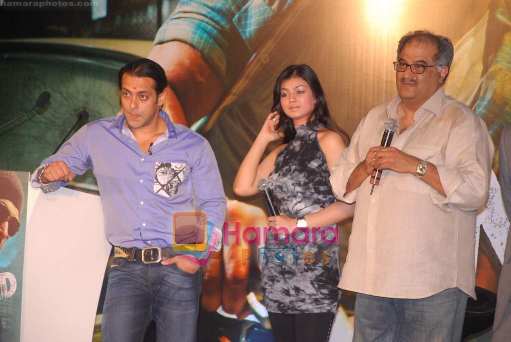 Salman Khan, Ayesha Takia, Boney Kapoor at Wanted press meet in Leela on 18th Aug 2009 