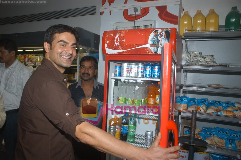 Arbaaz Khan promote Kisaan at Reliance store in Kandivli, Mumbai on 26th Aug 2009 