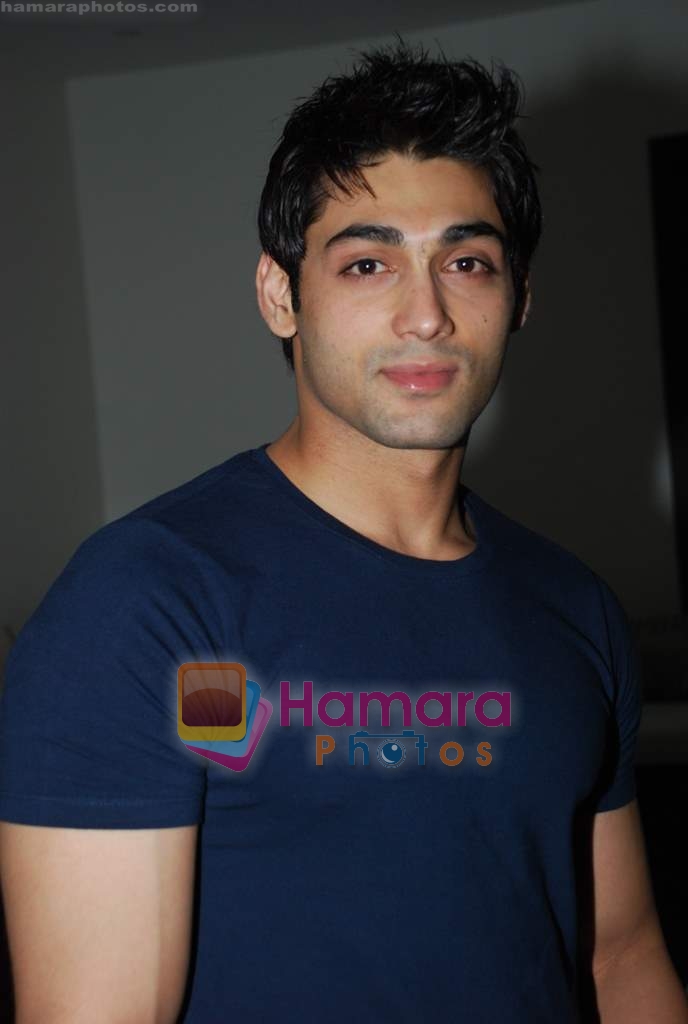 Ruslaan Mumtaz at Sonal Sehgal's bash in Puro, Bandra on 26th Aug 2009 