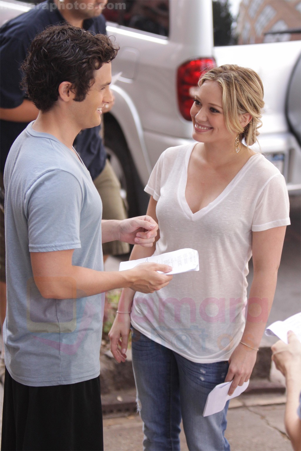 Hilary Duff and Penn Badgley On The Set Of GOSSIP GIRL in New York City on 26th August 2009 