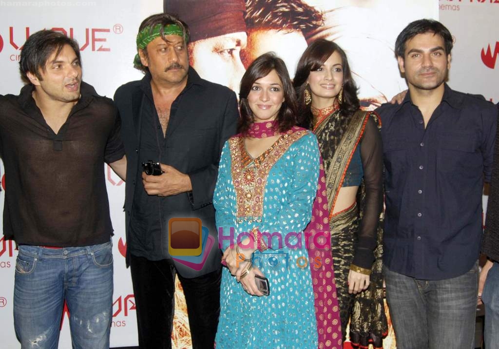 Sohail Khan, Arbaaz Khan, Jackie Shroff, Dia Mirza, Nauheed Cyrusi arrive in Delhi for Kisaan Premiere at Waves Cinema in Noida on 28th Aug 2009 