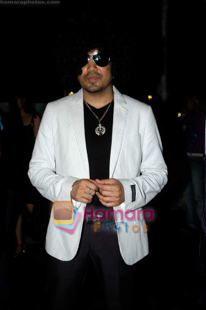 Mika Singh at the launch of Biba Singh's album in Sheesha Lounge on 30th Aug 2009 
