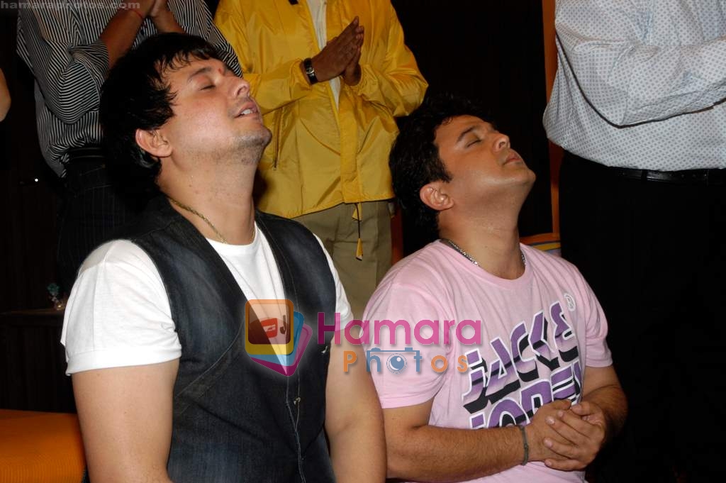 Swapnil Joshi, Ali Asgar at Teri Bhi Chup Meri Bhi Chup play premiere in Bandrea on 30th Aug 2009 
