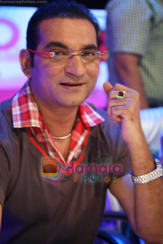 Abhijeet on the sets of Lil Champs in Famous on 31st Aug 2009 